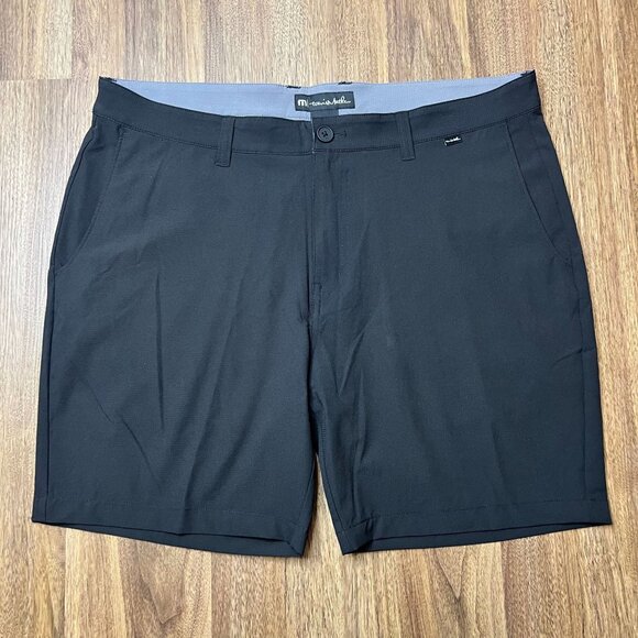 Travis Mathew Shorts Men 38 Black Starnes Micro Chip Golf Performance Size 38 - Picture 1 of 8